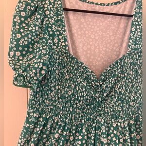Floral Green Puff Sleeve Dress